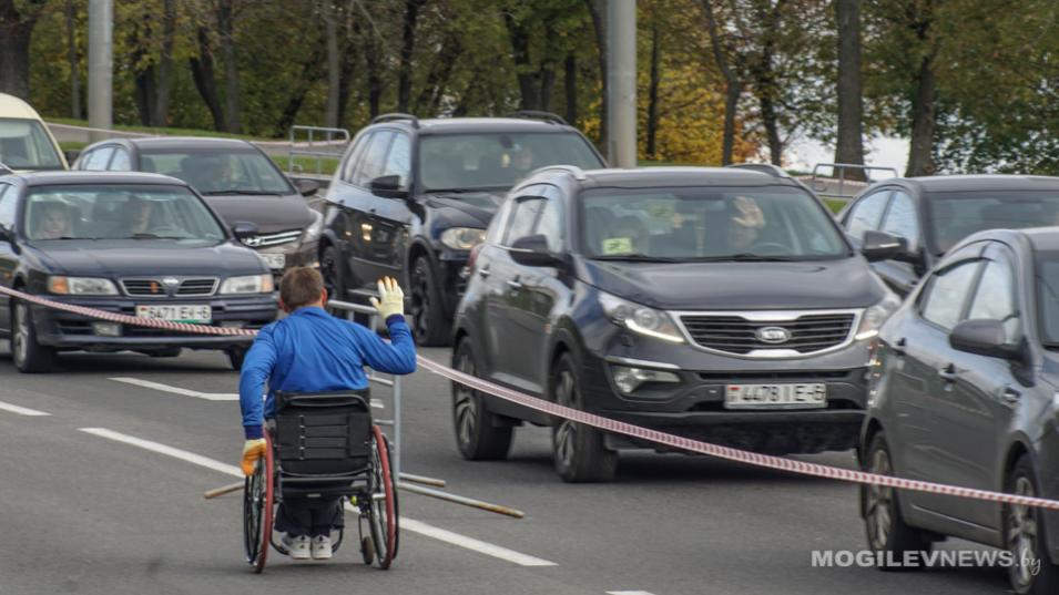 Новые стандарты безбарьерной среды введут в Беларуси