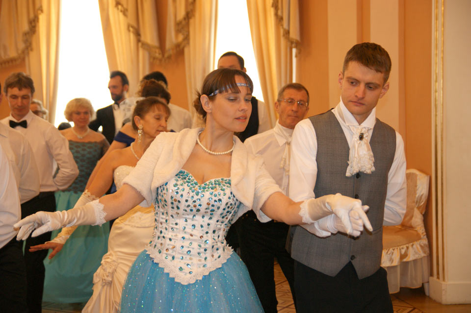 Весенний бал во дворце Потемкина прошел в Кричеве. Фото