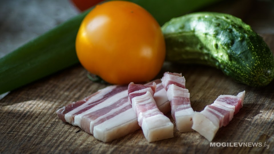 Белстат рассказал, на что белорусы тратят больше всего денег