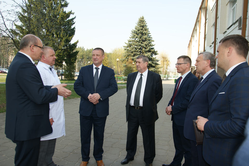 Председатель Могилевского облисполкома посетил учреждения  здравоохранения Могилева. Фото