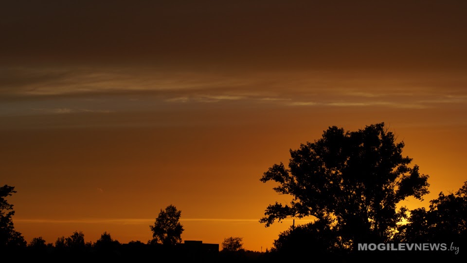 Синоптики предупреждают об оранжевом уровне опасности в ближайшие сутки