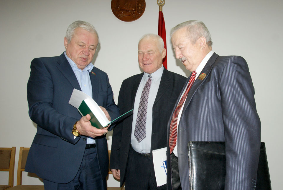 Расширенный президиум областного  совета  ветеранов прошел в Могилеве. Фото