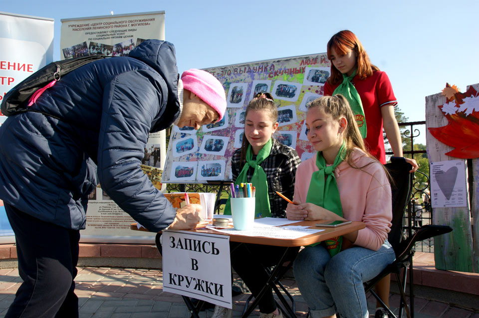 Праздник к Международному дню пожилых людей провели в Подниколье. Фото