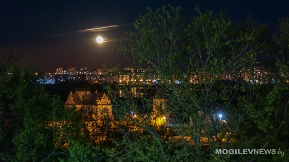 На месте АЗС на пл.Орджоникидзе планируют установить колесо обозрения