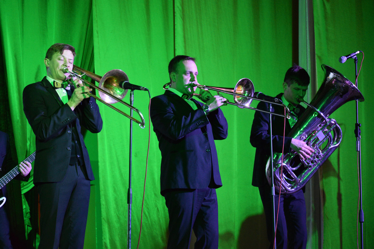 Jazz City Band выступил для студентов  МГУ им. Кулешова. Фото