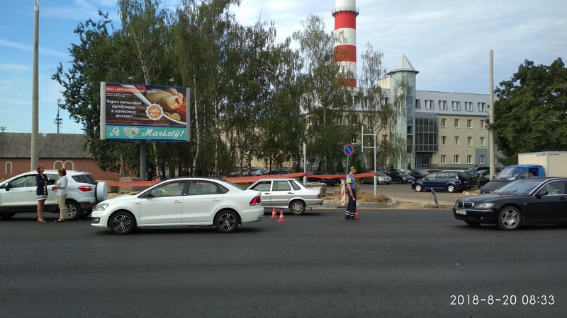 «Форд» в Могилеве сбил на переходе 19-летнюю девушку