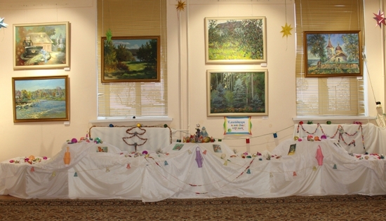 Выставка елочных игрушек и украшений работает в Краснопольском историко- этнографическом музее