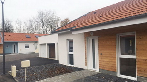 Квартал из домов шкловского «Домостроения» возведен во Франции