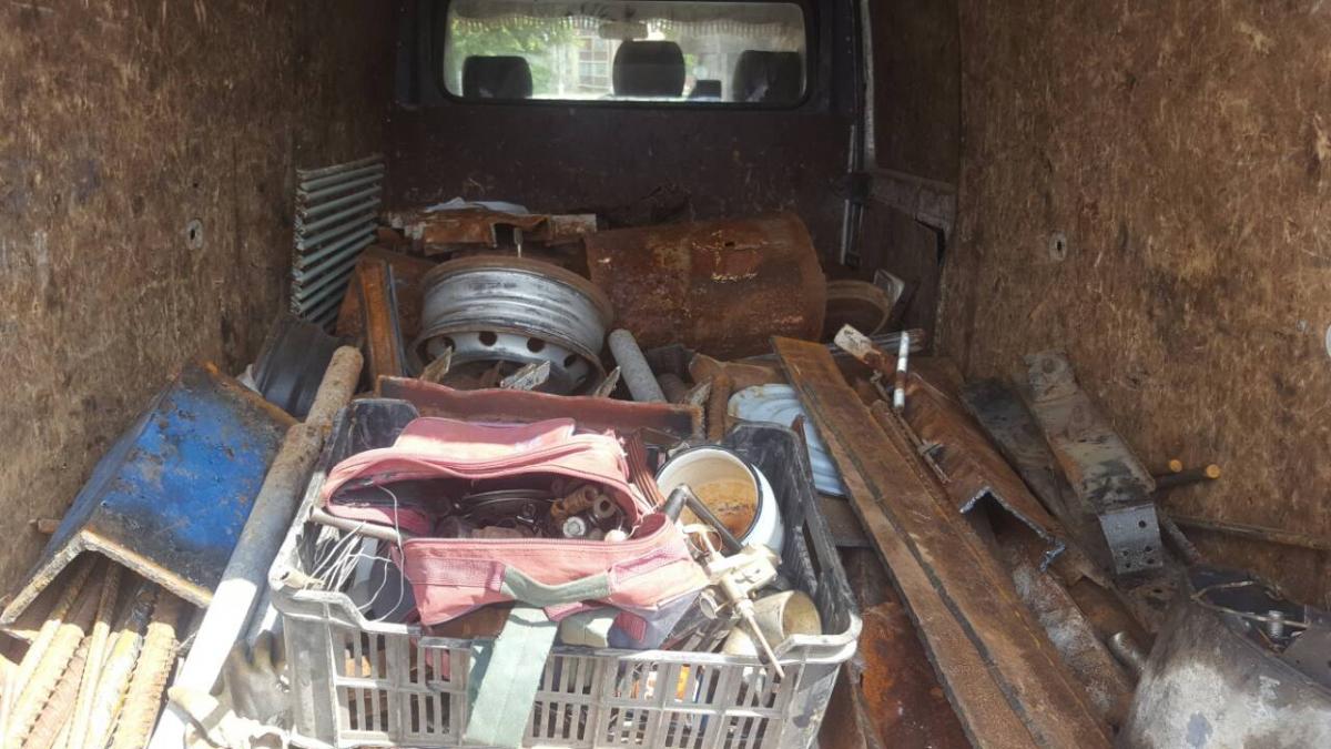 Три машины с ломом черного металла задержали в Краснопольском районе