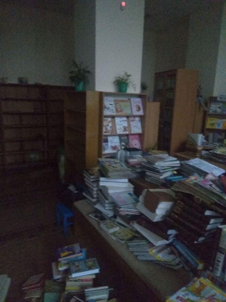 Из-за аварии в отопительной системе библиотеку в Могилеве залило водой