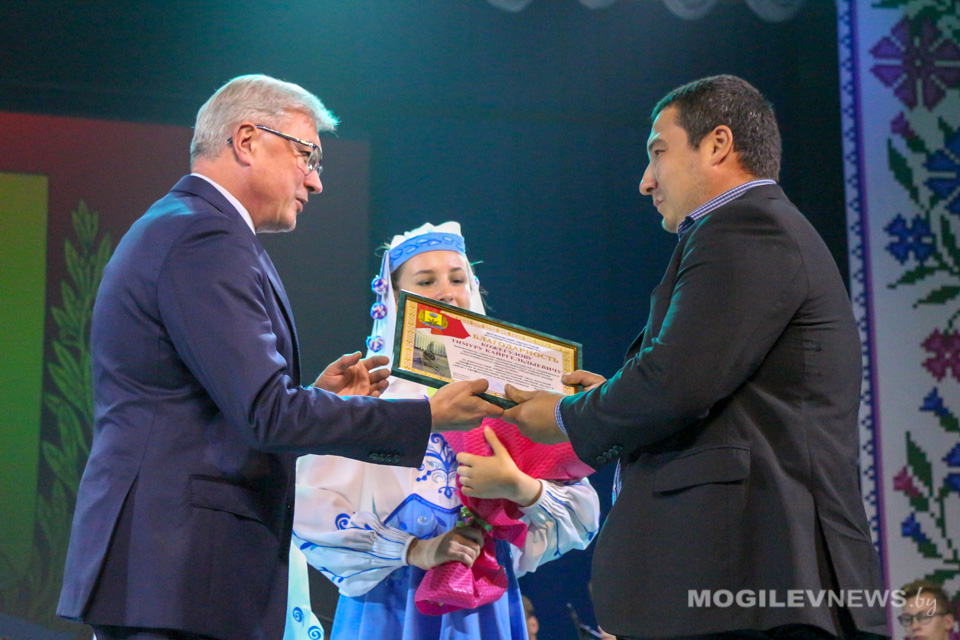 Учителей Могилевской области поздравили с профессиональным праздником. Фото