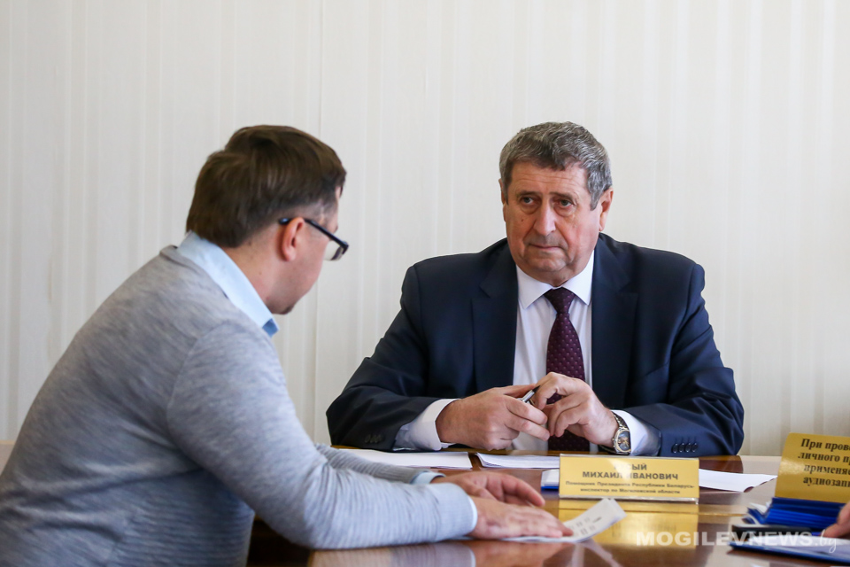 Михаил Русый провел выездной прием граждан в Костюковичском районе. Фото