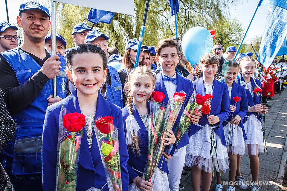 Торжественная церемония вручения свидетельств о занесении на Доску Почета области состоялась в Могилеве. Фото