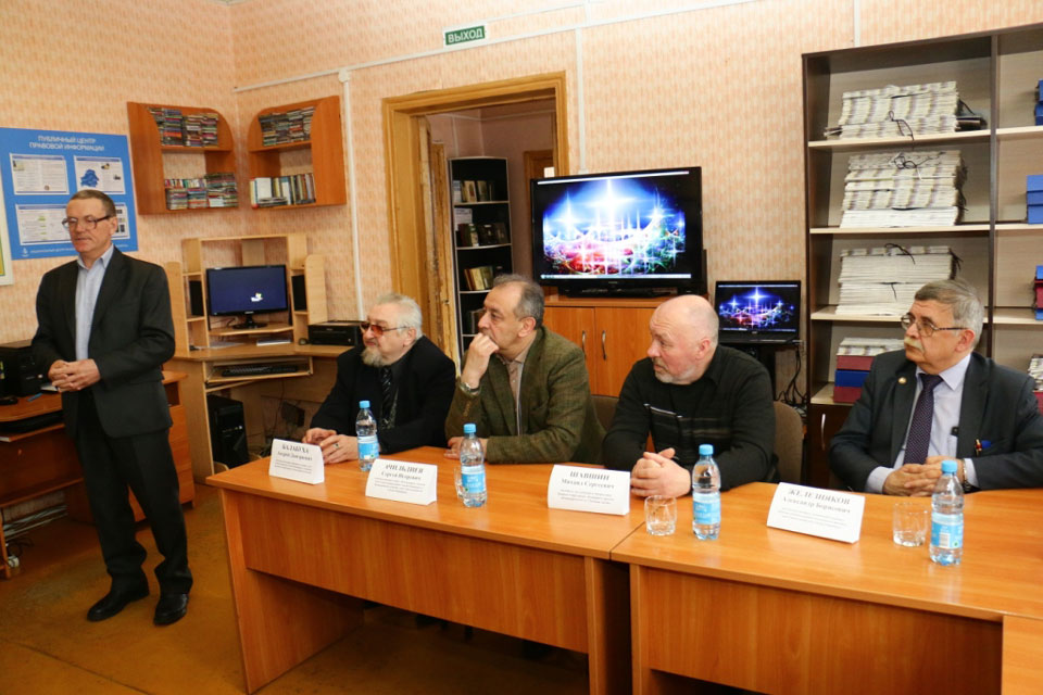 Встреча с российскими писателями прошла в Климовичской  районной библиотеке