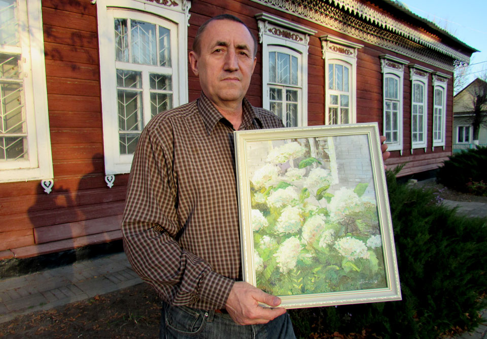 В Климовичском музее открылась выставка картин российского художника Анатолия Матюшенкова