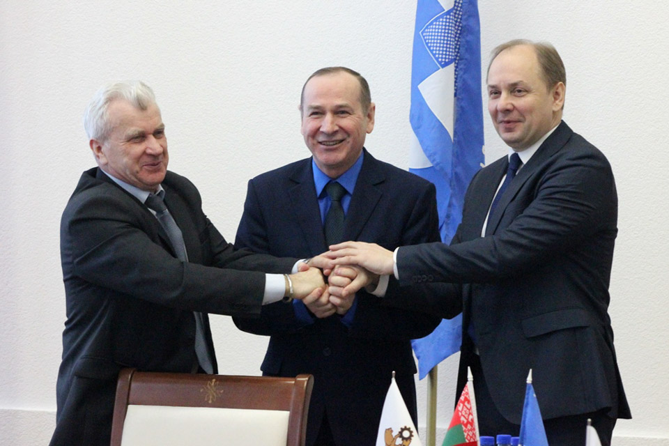 Могилевский облисполком, профсоюзы и ассоциация промышленников и предпринимателей заключили соглашение