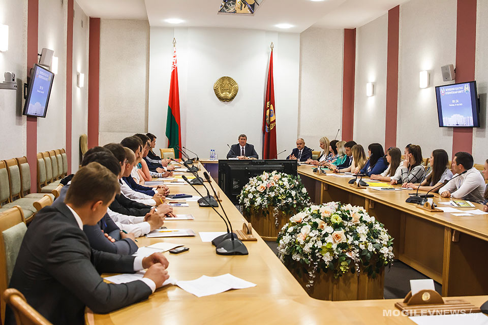 Михаил Русый встретился с будущими руководителями сельхозорганизаций и кадрового резерва Могоблисполкома. Фото