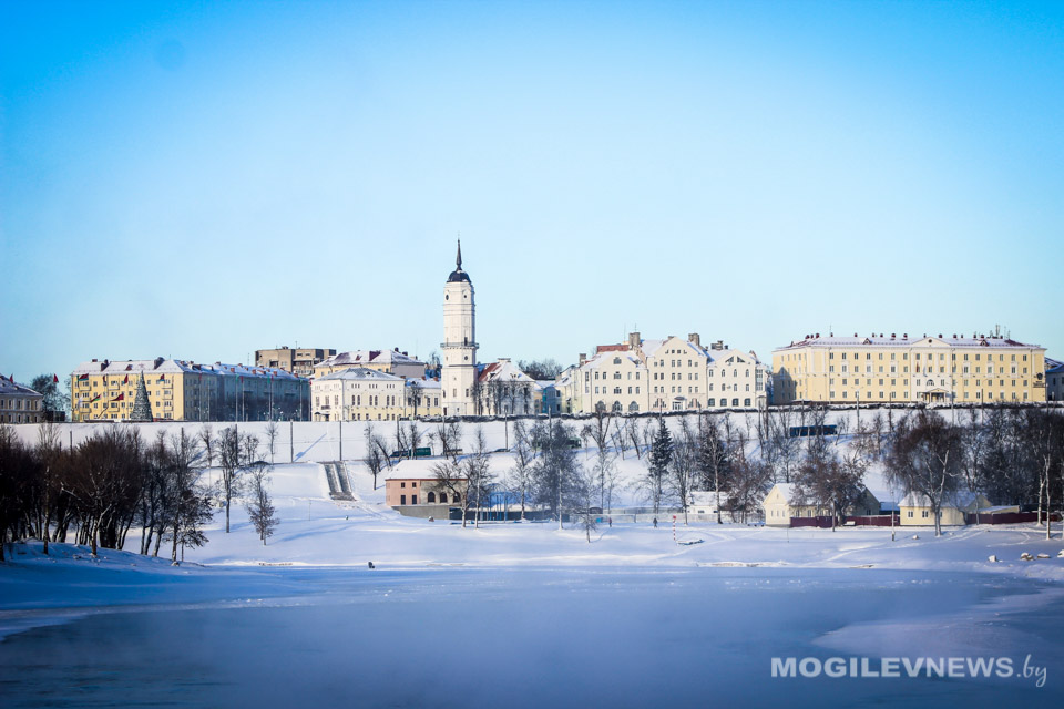 Об опасности выхода на тонкий лед напоминает МЧС
