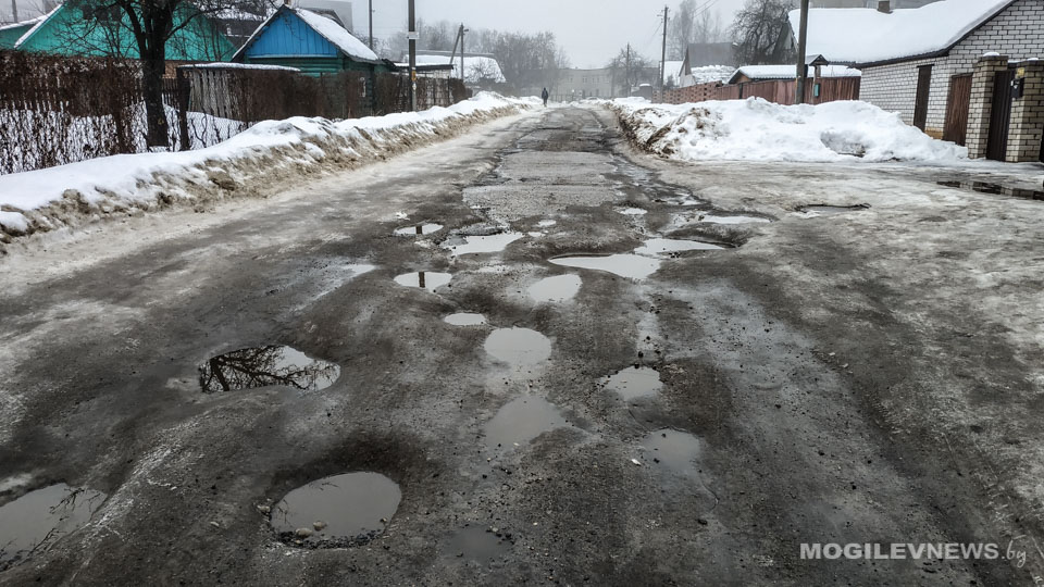 Ямочный ремонт дорог в Могилеве намерены проводить по мере необходимости вне зависимости от времени года