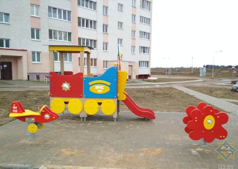 Детская площадка от МЧС появилась в Мстиславле