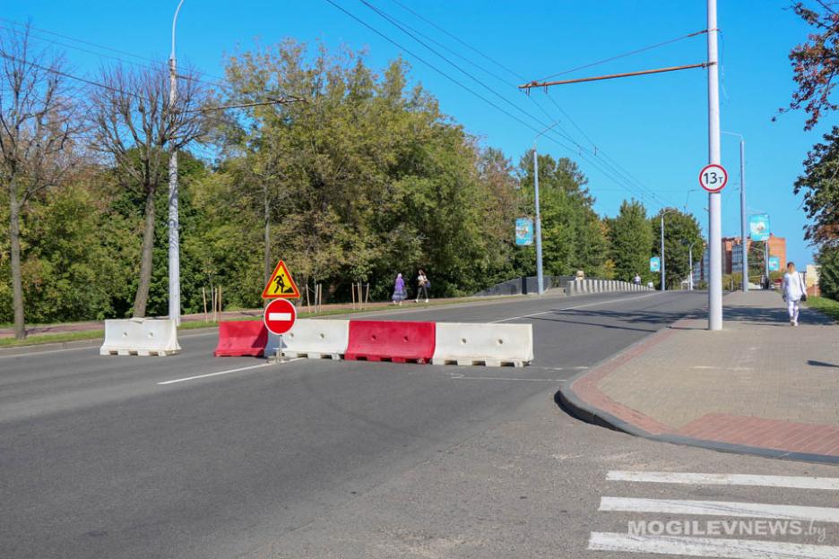 ГАИ рекомендует выбирать альтернативный маршрут движения в связи с ремонтом моста по Первомайской