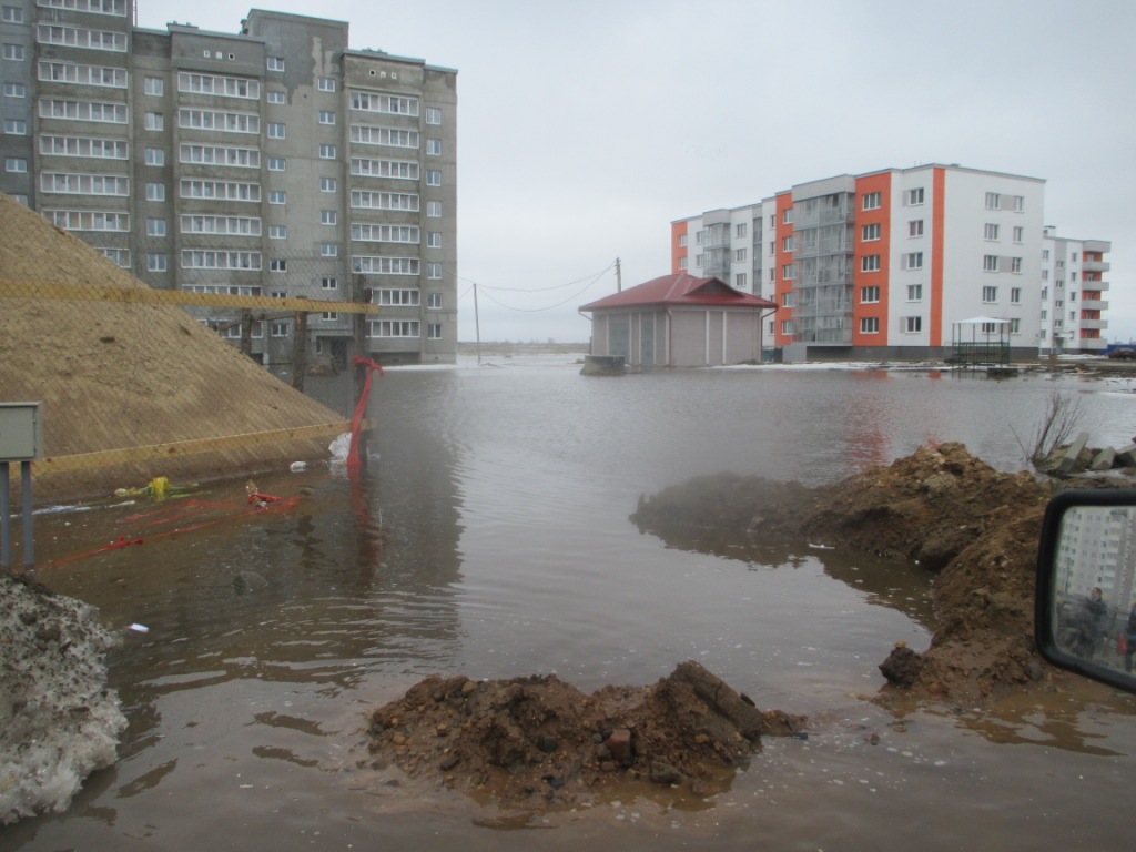 Из-за таяния снега в Могилевской области оказались подтопленными здания и дороги