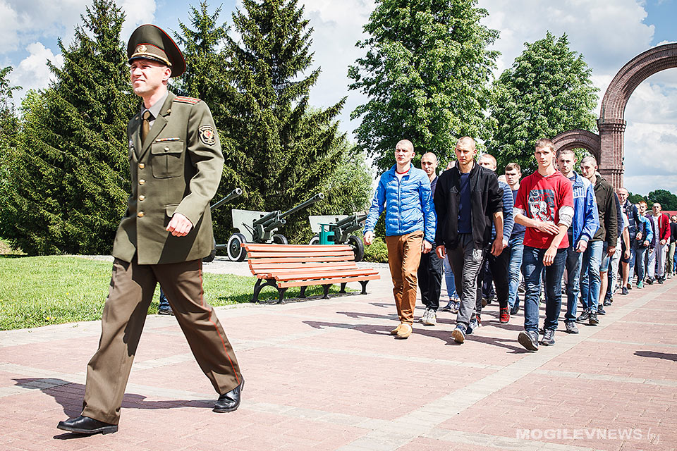 Проводы призывников прошли на Буйничском поле под Могилевом. Фото