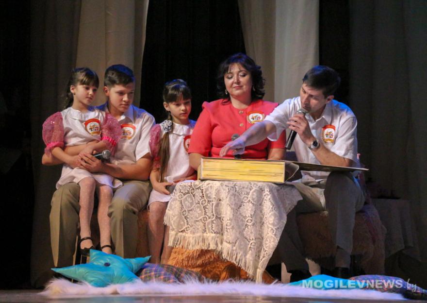 Первый этап республиканского конкурса «Семья года» – «Многодетная семья – 2019» проходит в Могилевской области