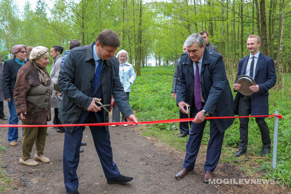 Спуск к парку благоустроили в Могилеве. Фото