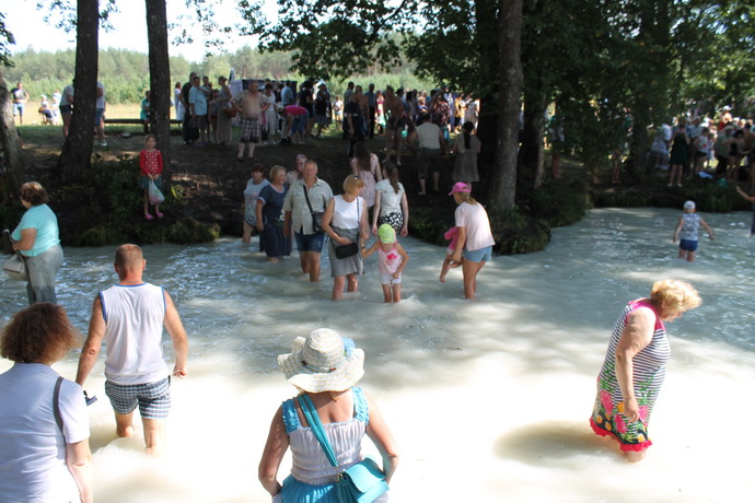 30 тысяч человек посетили фестиваль «Маковей» в Славгородском районе