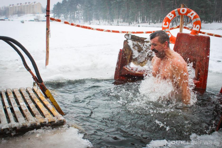 Определены места, где на Крещение можно будет окунуться в прорубь под присмотром медиков и спасателей