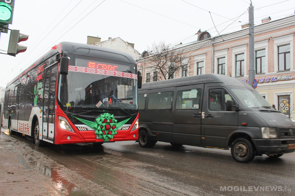 Китайские электробусы вышли на могилевские дороги. Фото