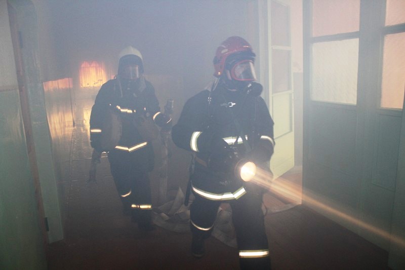 В школе Глуска спасатели провели учение