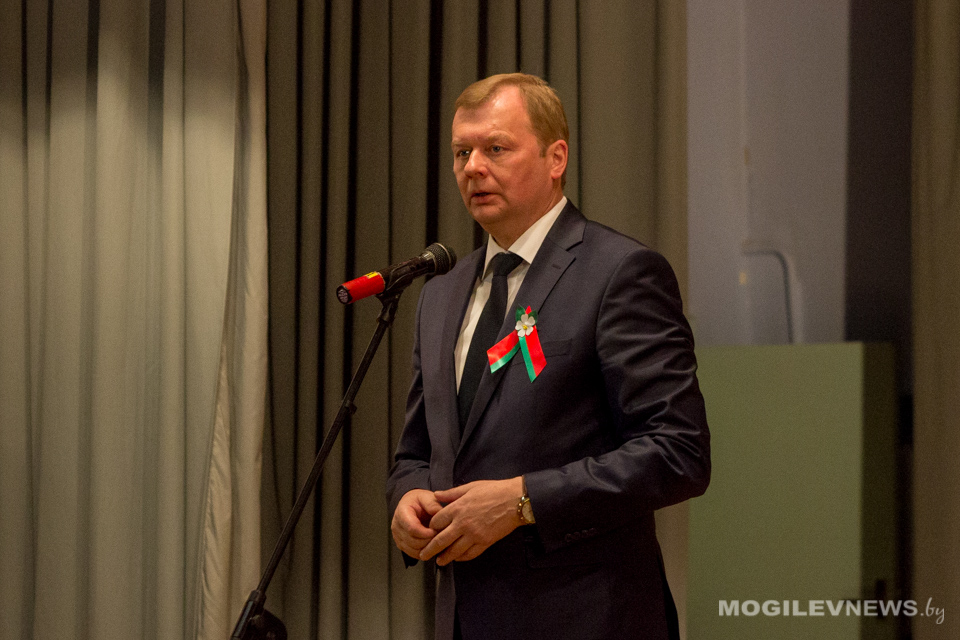 Губернатор Могилевской области поздравил с Днем защитников Отечества и Вооруженных Сил Республики Беларусь