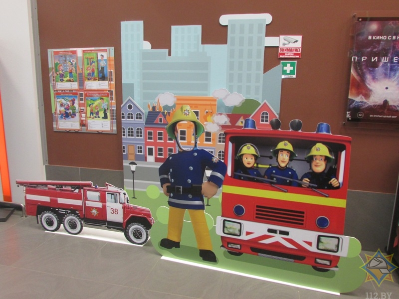 Уголок пожарной безопасности появился в супермаркете Шклова