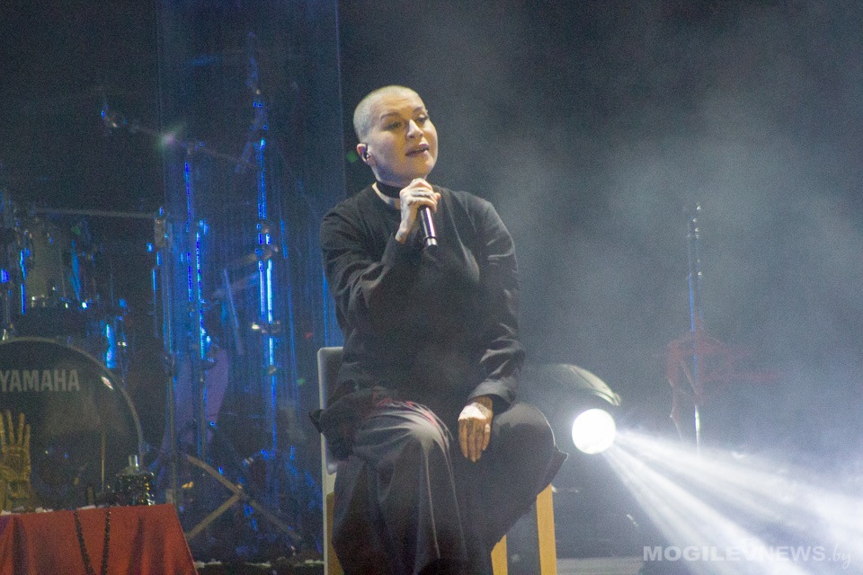 Все вырученные от концерта в Могилеве средства Наргиз Закирова направит семьям погибших в Кемерово