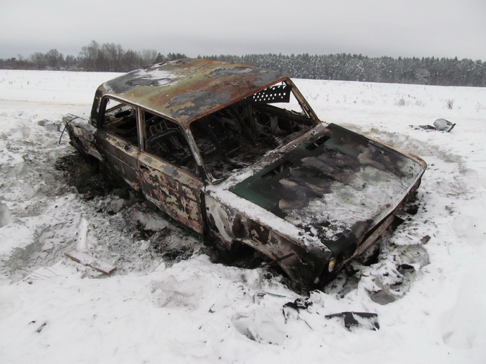 Два автомобиля угнали за ночь в Чериковском районе – оба были не заперты