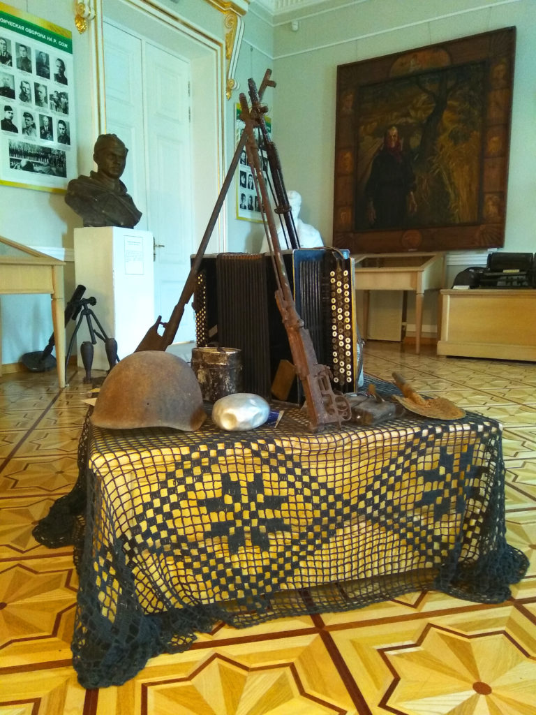 В районном музее Кричева открылась выставка «Они освобождали наш край»