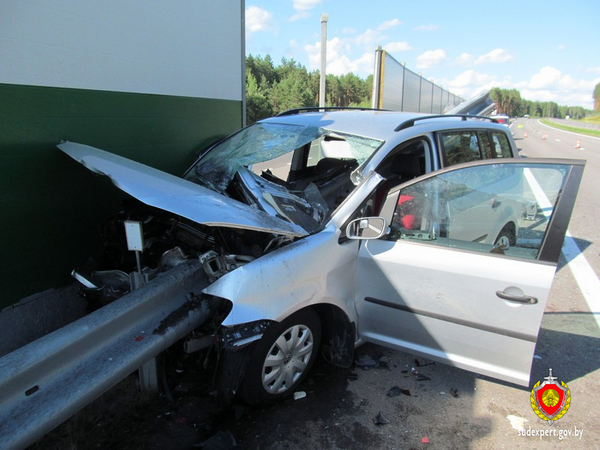 Пенсионер погиб в ДТП в Белыничском районе, наехав на барьерное ограждение