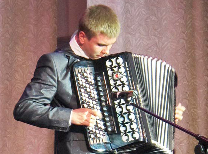 Первый открытый конкурс исполнителей на баяне и аккордеоне «Могилевские наигрыши» пройдет в Могилеве