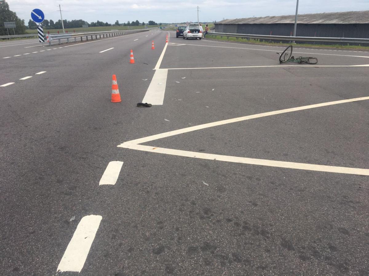 «Опель» сбил велосипедиста в Бобруйском районе