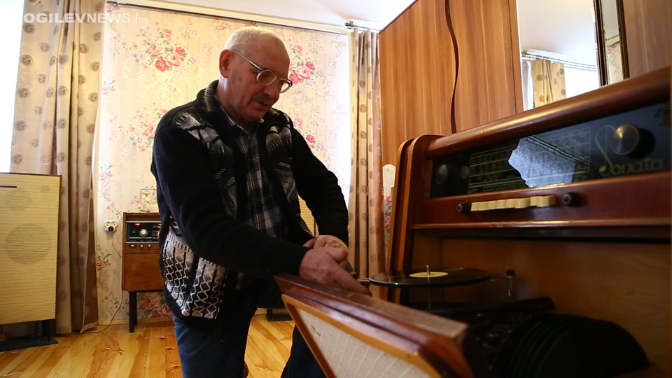 Пенсионер из Белыничей собрал коллекцию ретро приемников и телевизоров. Видео