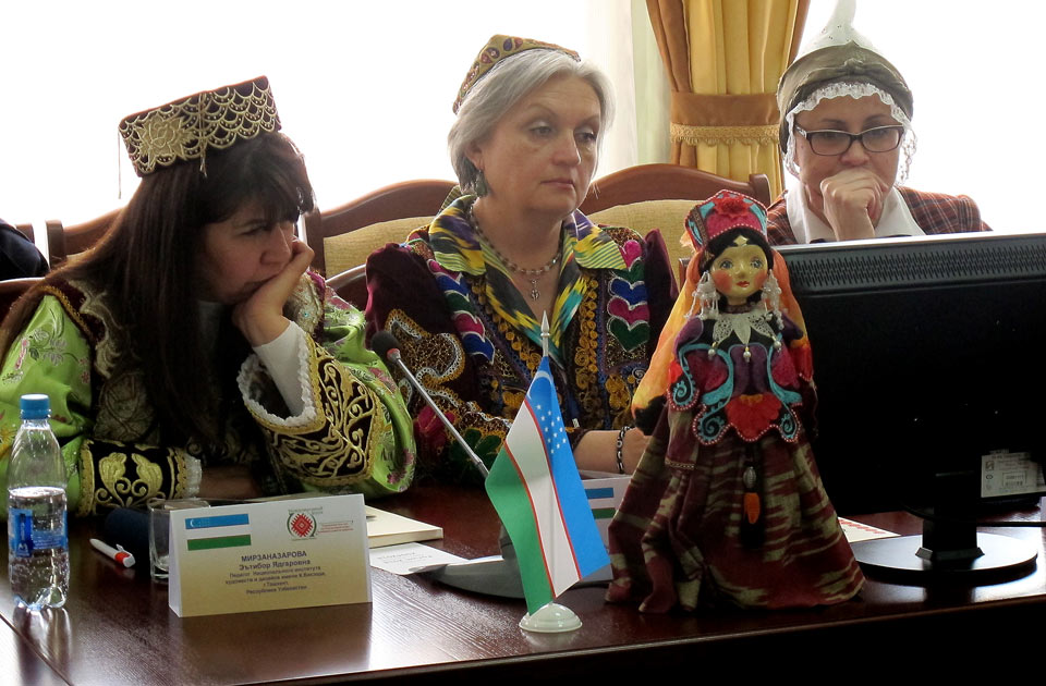 Международная научно-практическая конференция, посвященная национальному костюму, прошла в Могилеве