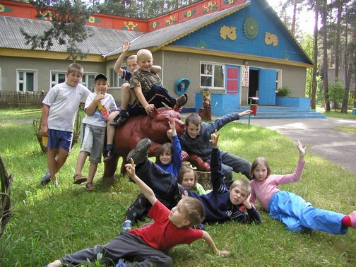 ФПБ оказала материальную помощь Кличевскому райобъединению профсоюзов  на удешевление путевок на отдых детей