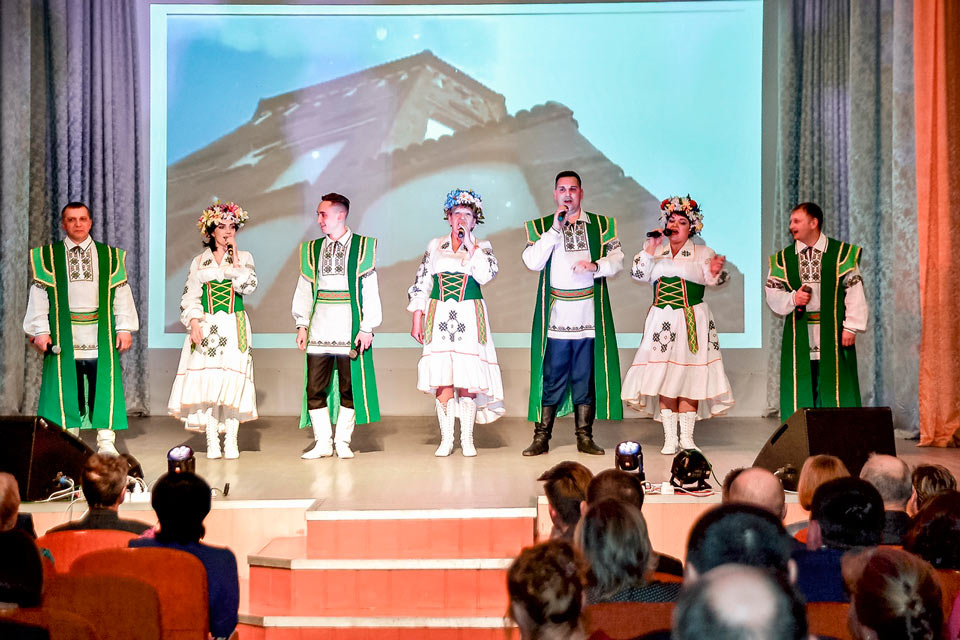 Слет передовиков народного хозяйства района прошел в Климовичах. Фото