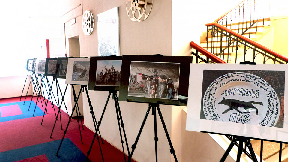 В могилевском кинотеатре «Космос» представили новый фильм «Черный пес»