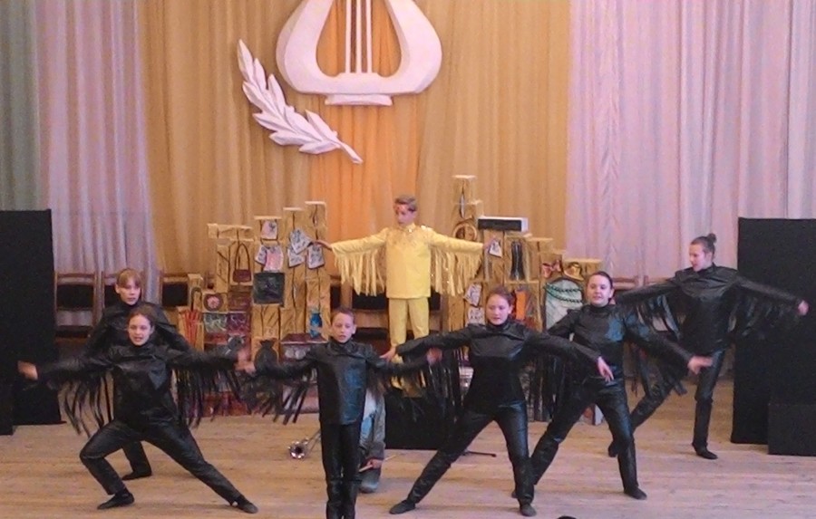 К участию в конкурсе театрального искусства приглашается творческая молодежь