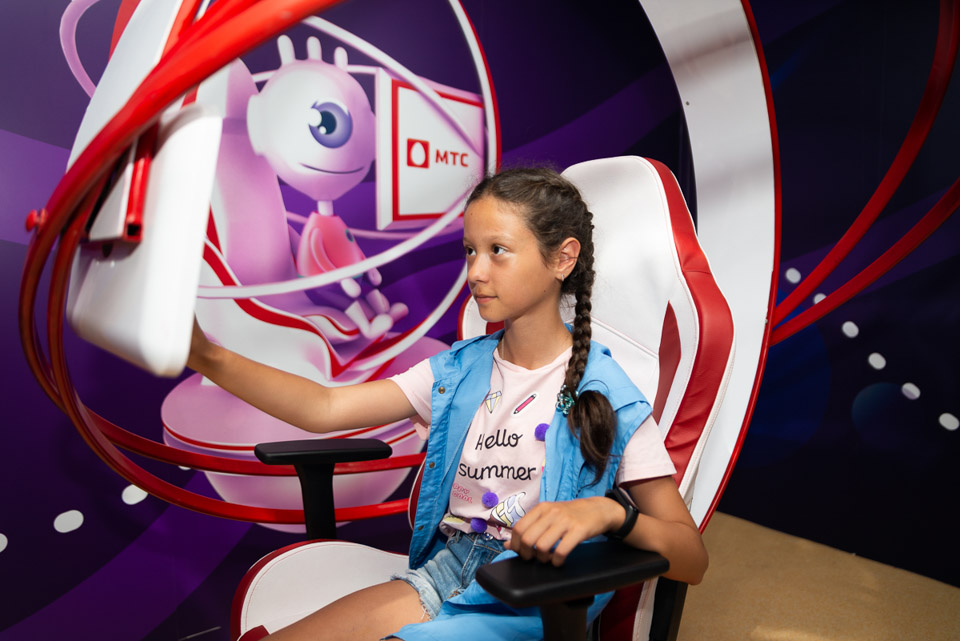 Интерактивная выставка МТС «Вселенная интернета» завершила работу в «Зубренке»