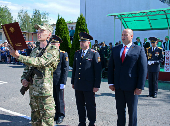 В Могилеве новое пополнение 5-й отдельной специальной милицейской бригады приняло присягу