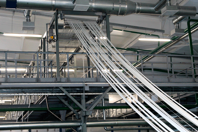 Первая очередь производства полиэфирной продукции запущена в «Могилевхимволокно». Фото